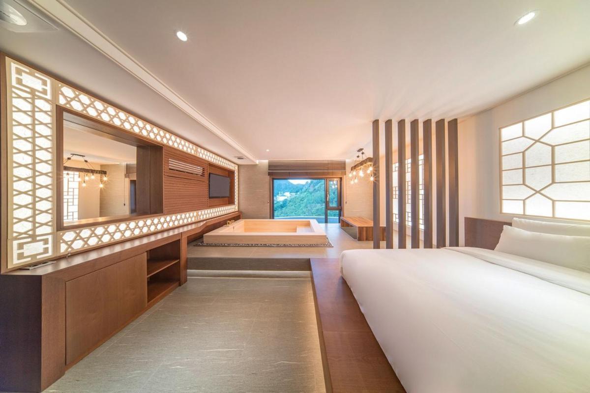 Yeonhwamun Hotel Yeongdeok Eksteriør billede